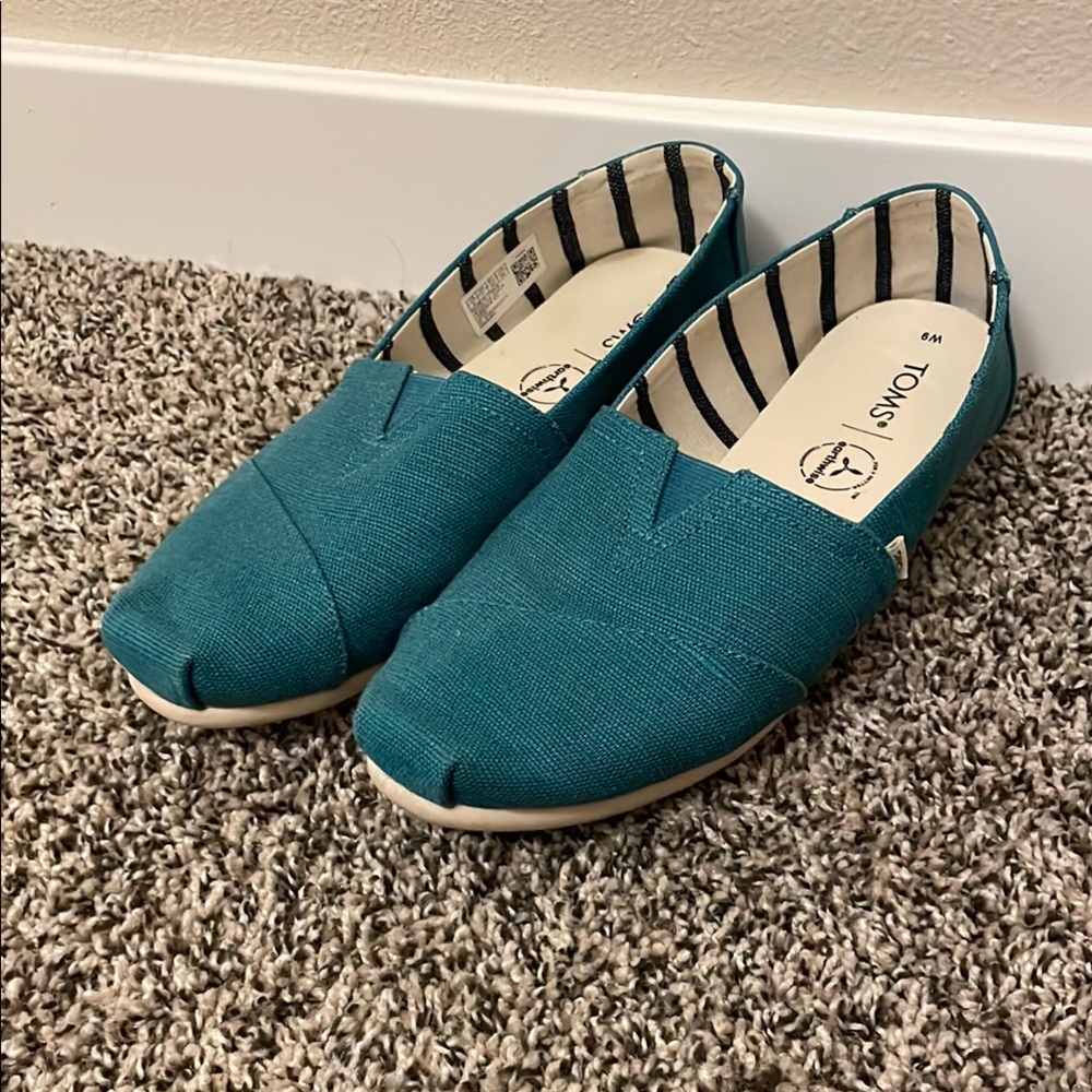 TOMS Teal Shoes Women Size 9